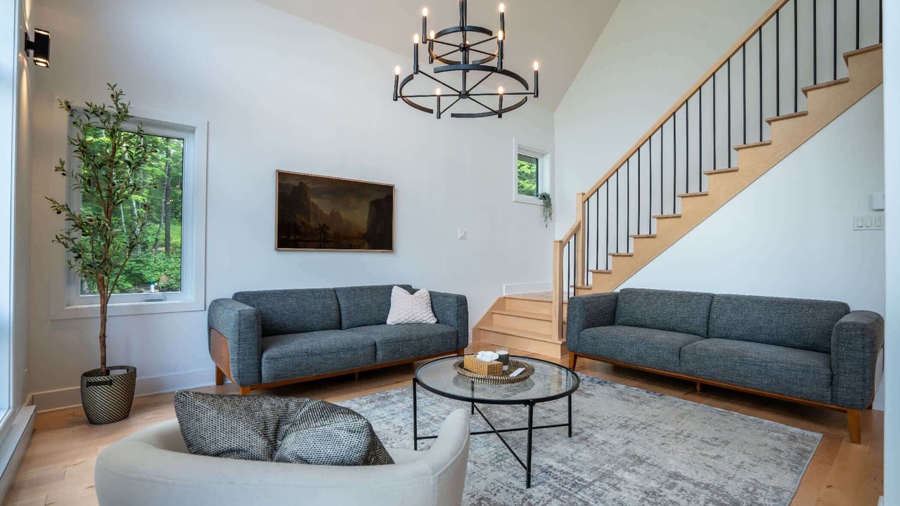 Photo of Livingroom in Saint-Alphonse-Rodriguez