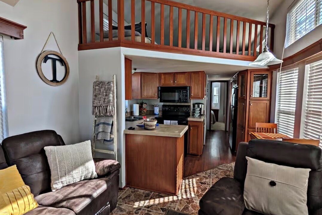 Photo of Livingroom in Farmersville