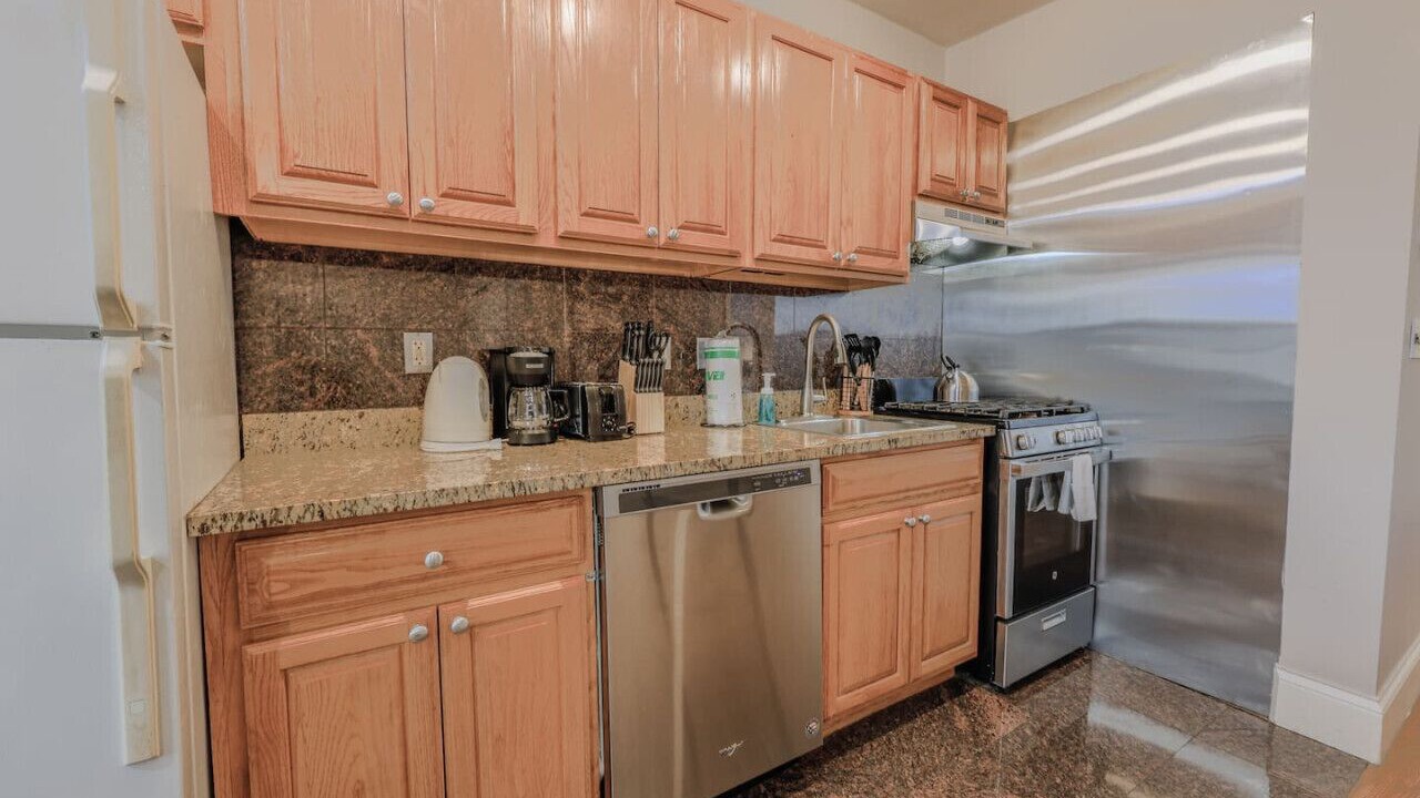 Photo of Kitchen in Theatre District