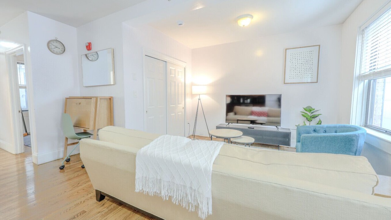Photo of Livingroom in Shawmut