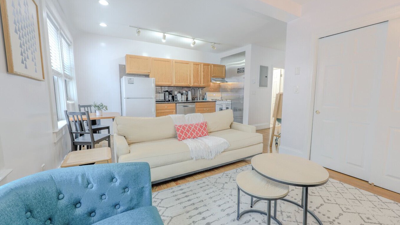 Photo of Livingroom in Shawmut
