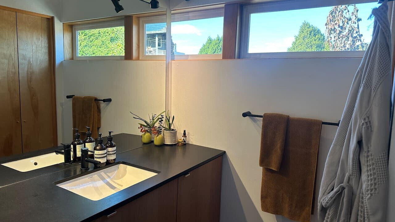 Photo of Bathroom in Squire Park