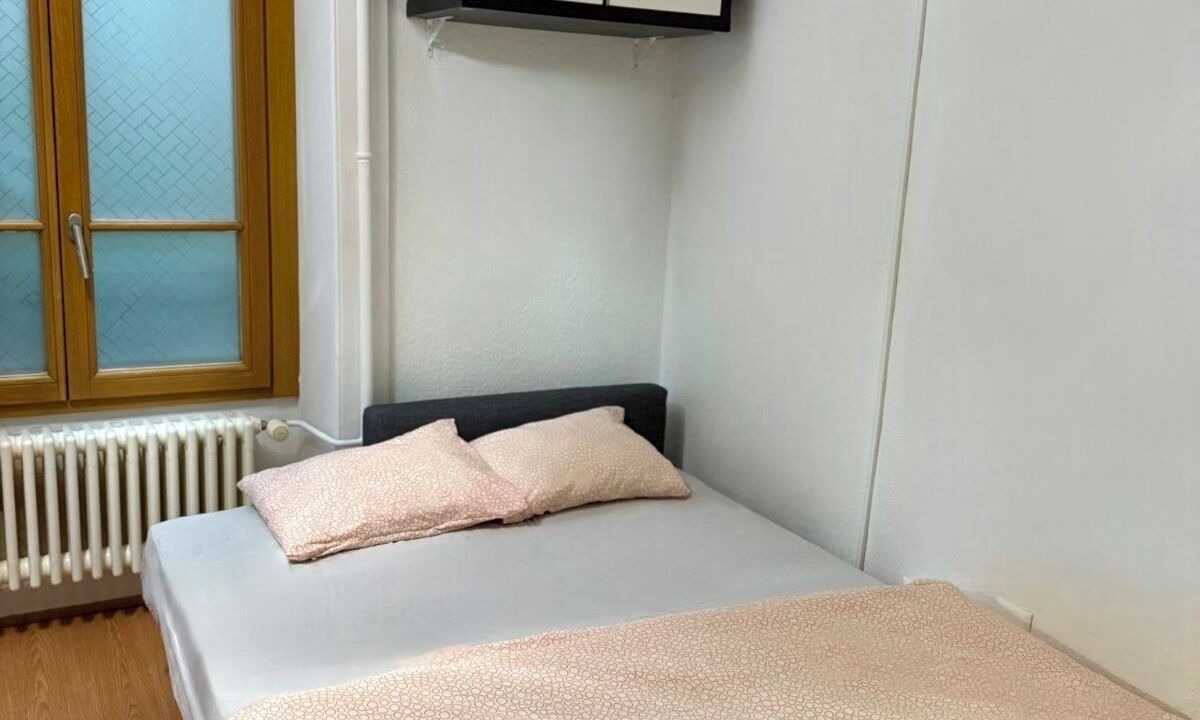 Photo of Bedroom in Les Eaux-Vives