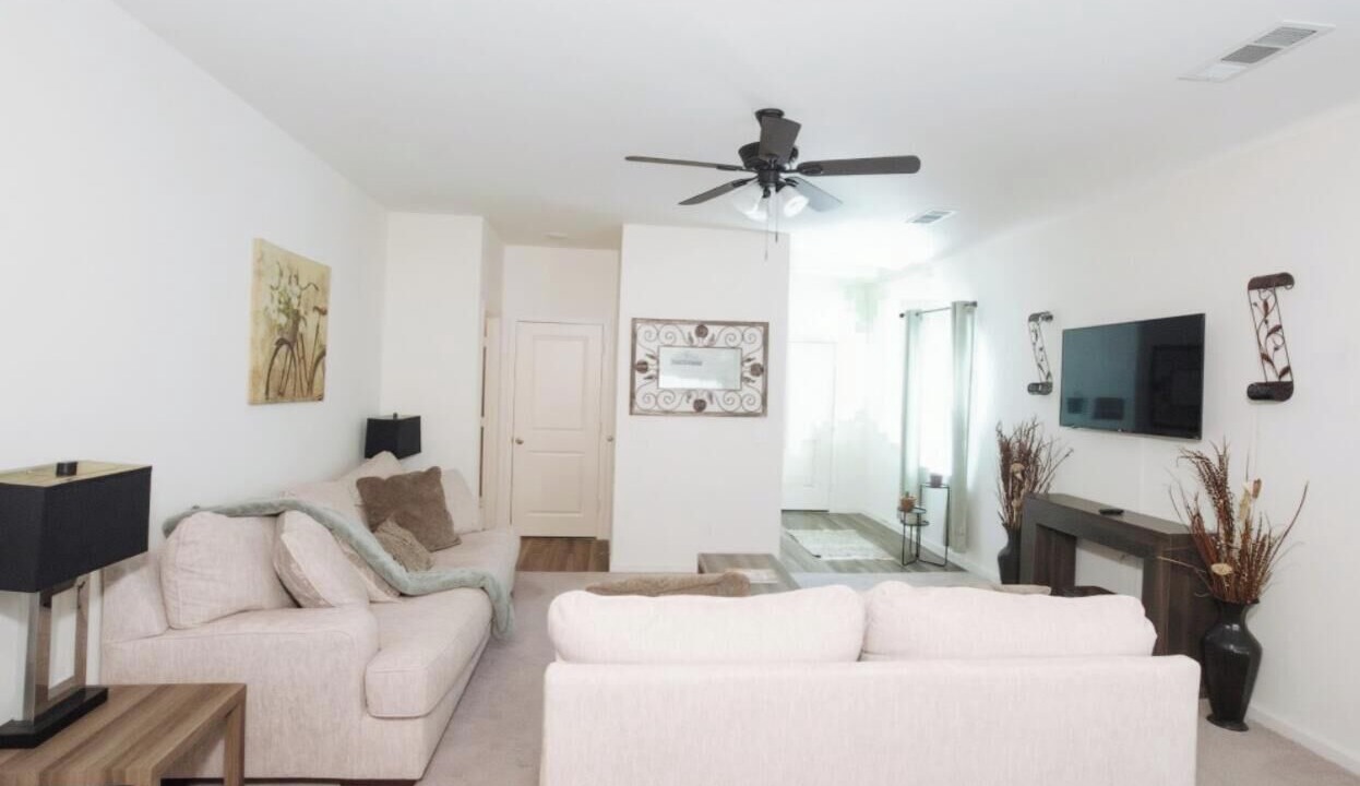 Photo of Livingroom in New Caney