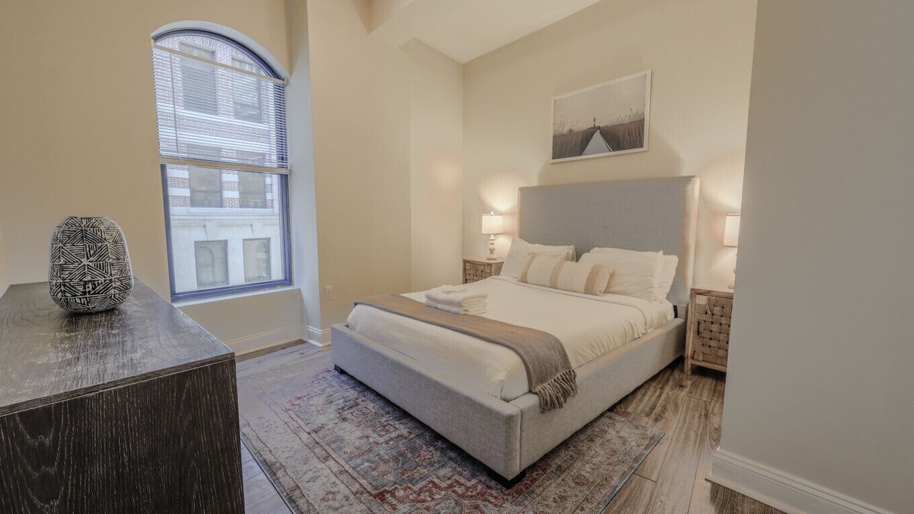 Photo of Bedroom in Boston Financial District