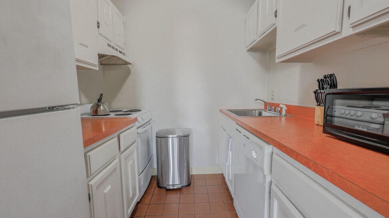 Photo of Kitchen in Fenway–Kenmore