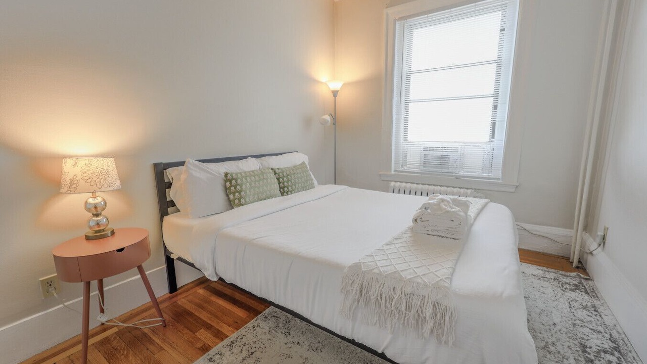 Photo of Bedroom in Fenway–Kenmore