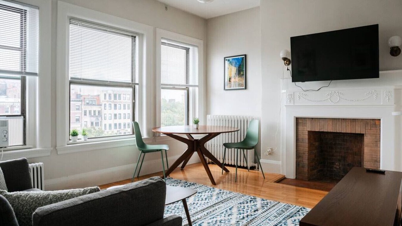Photo of Livingroom in Fenway–Kenmore