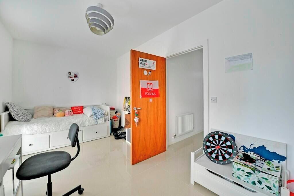 Photo of Bedroom in Thames