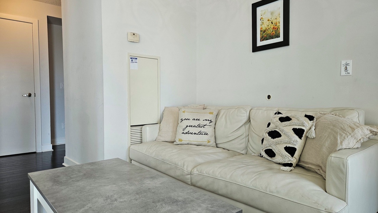 Photo of Livingroom in King West Village