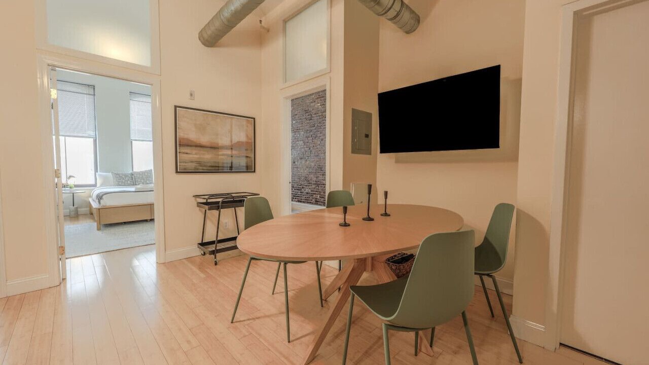 Photo of Others in Downtown Boston