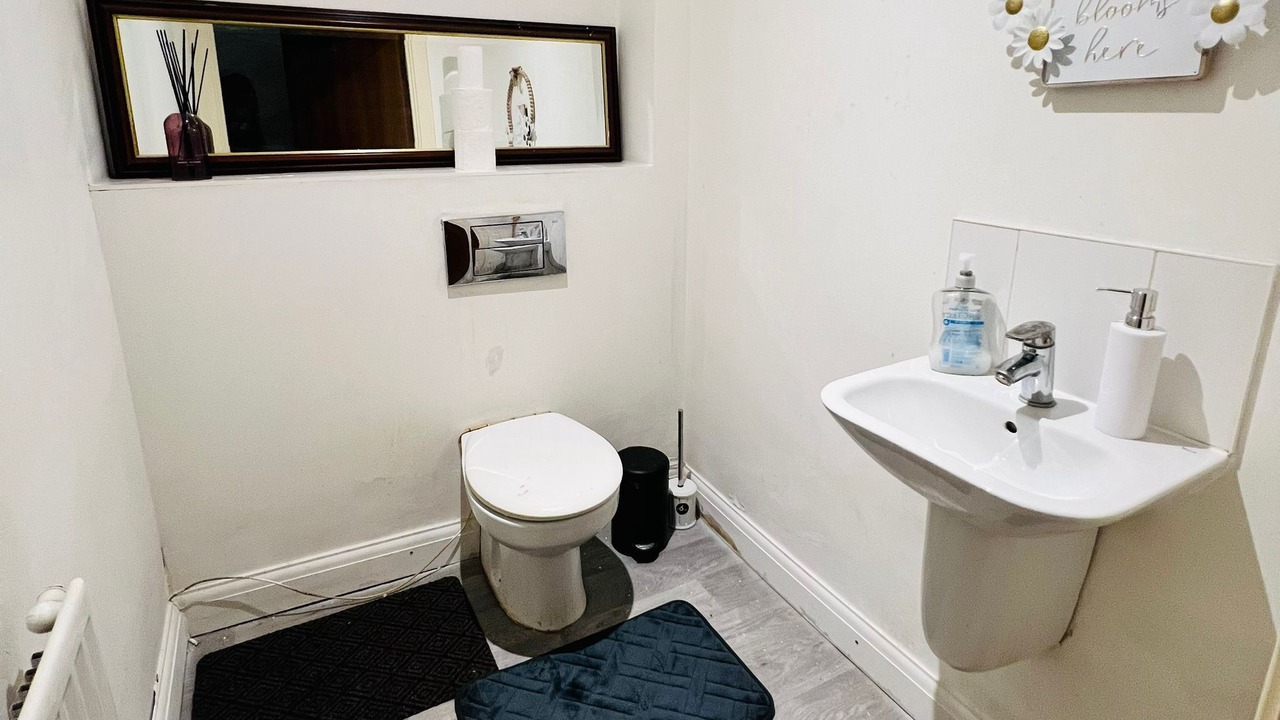 Photo of Bathroom in Thames