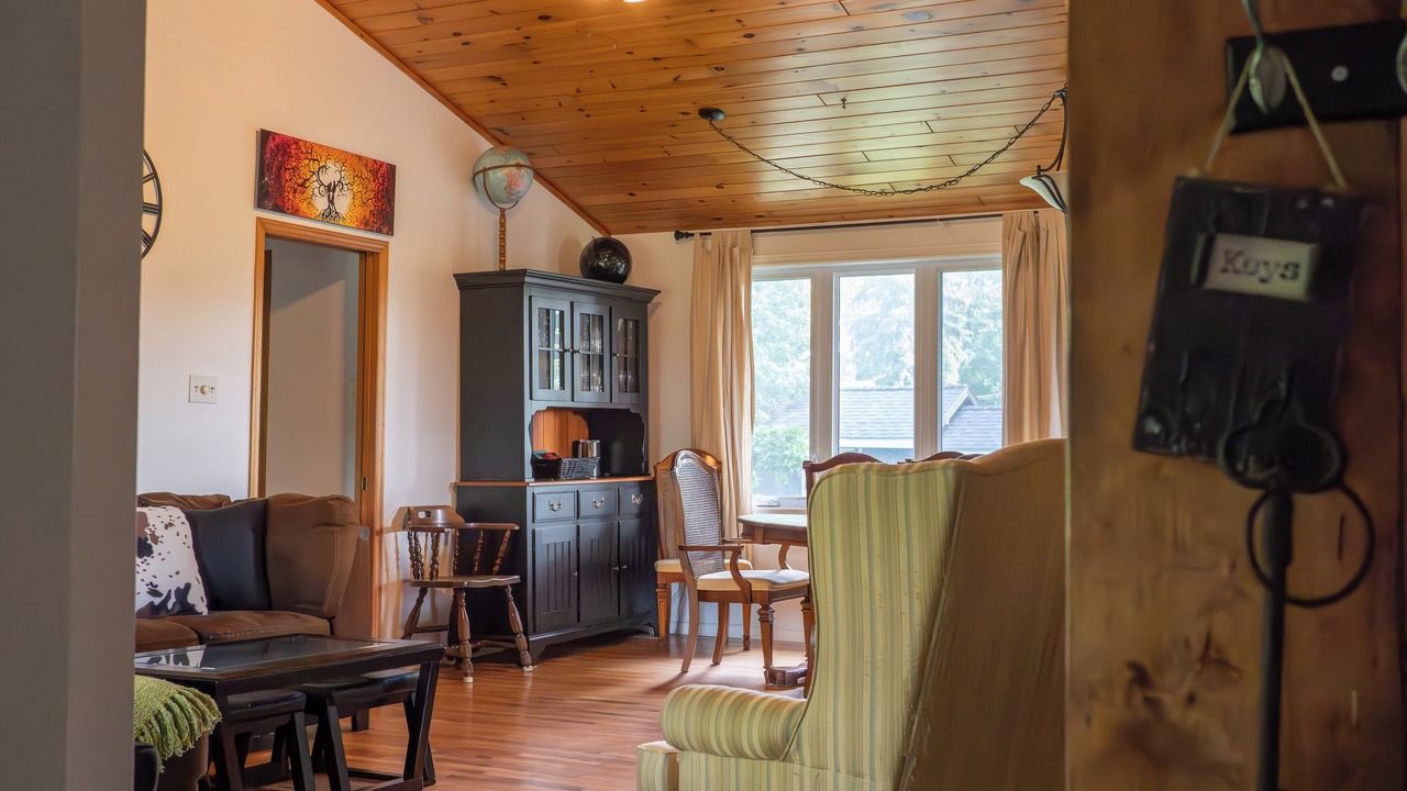 Photo of Livingroom in Lambton Shores