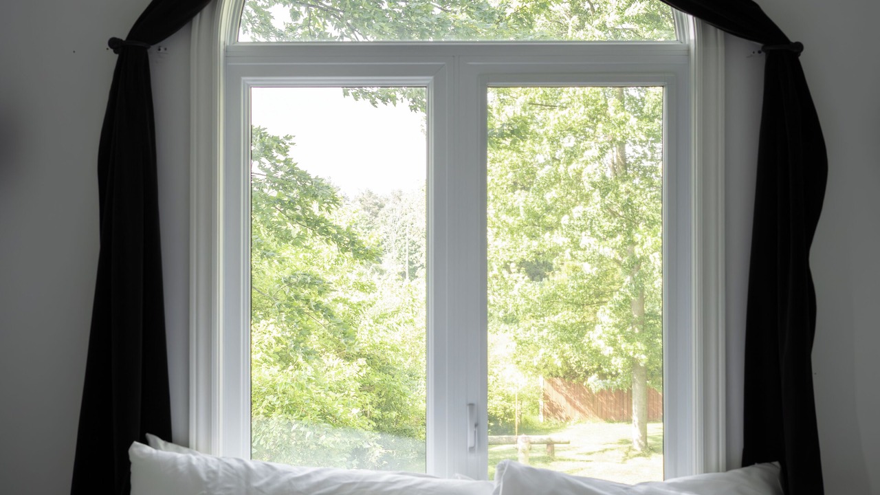 Photo of Bedroom in Lambton Shores