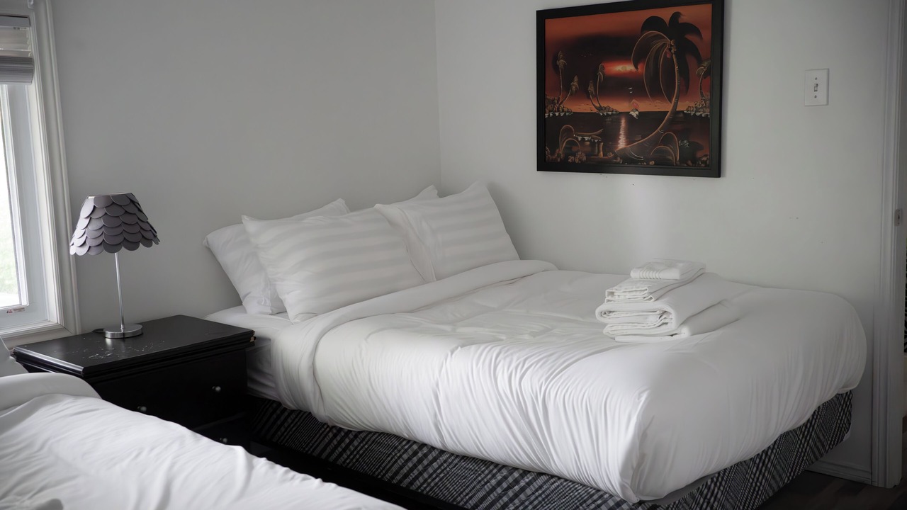 Photo of Bedroom in Lambton Shores