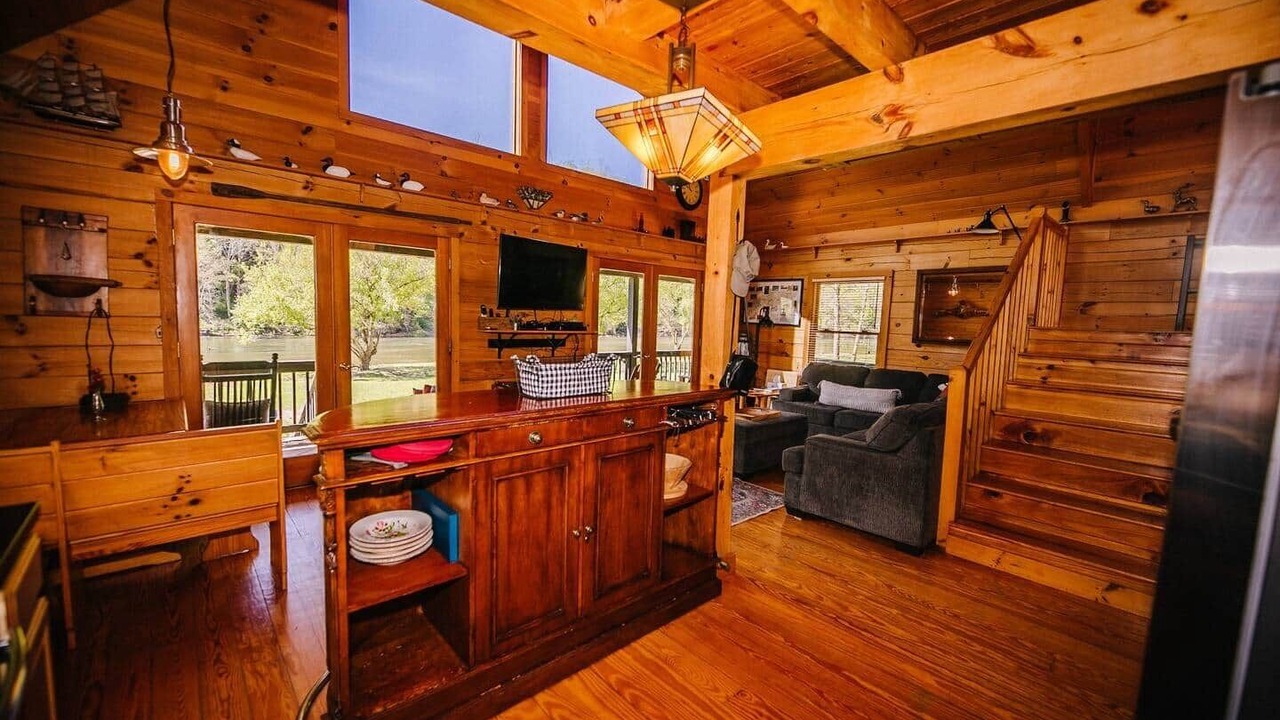 Photo of Livingroom in Draper