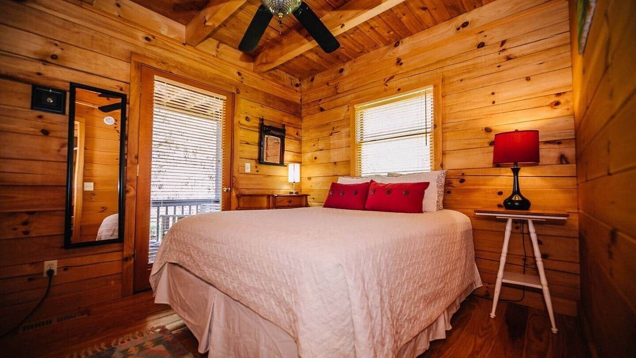 Photo of Bedroom in Draper