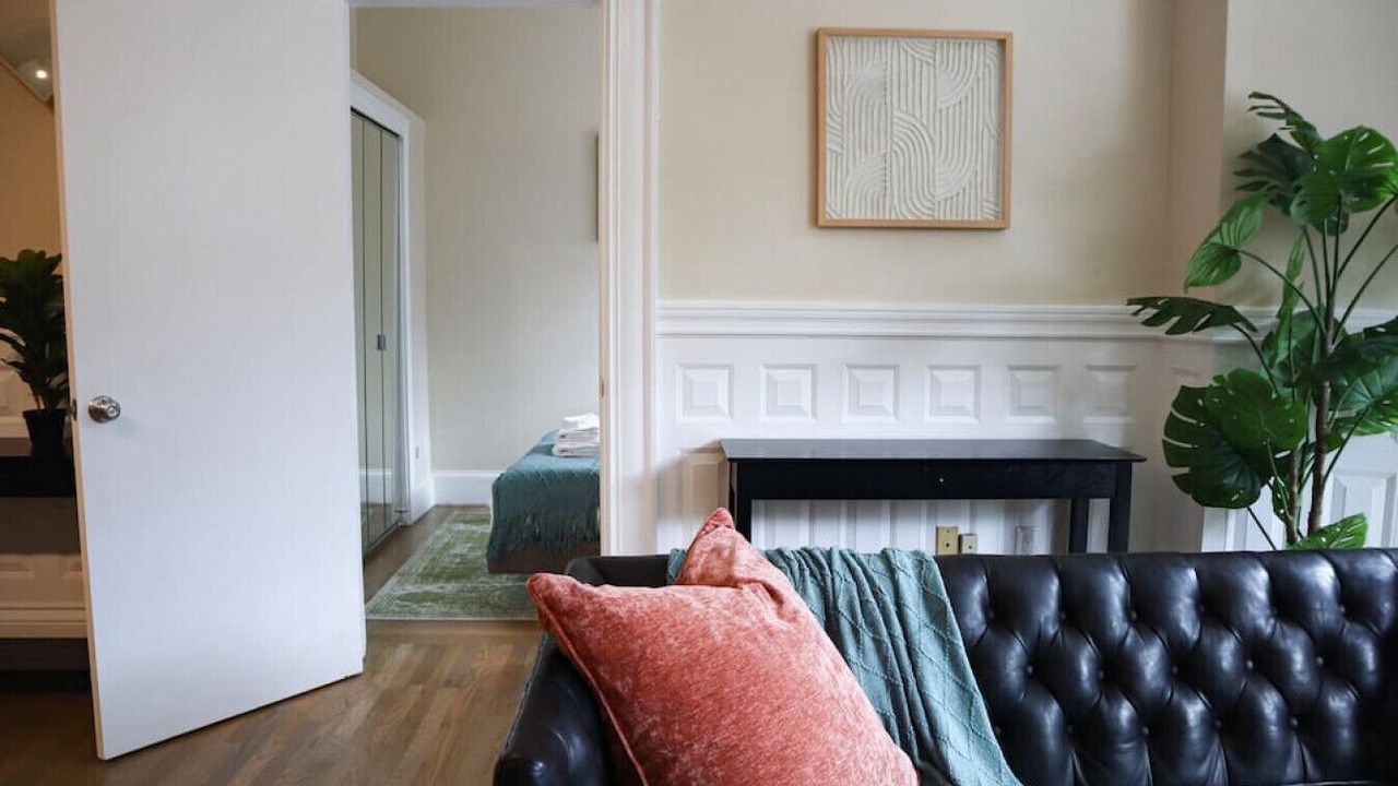 Photo of Livingroom in Fenway–Kenmore