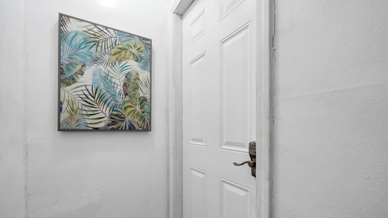 Photo of Others in Delos