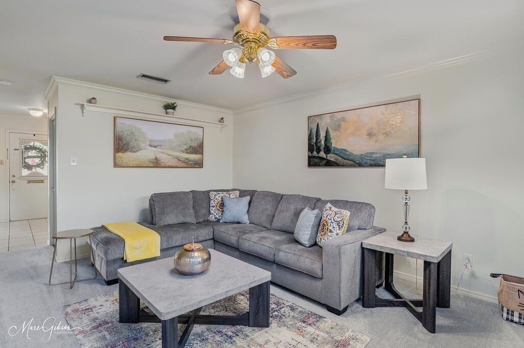 Photo of Livingroom in Springlake