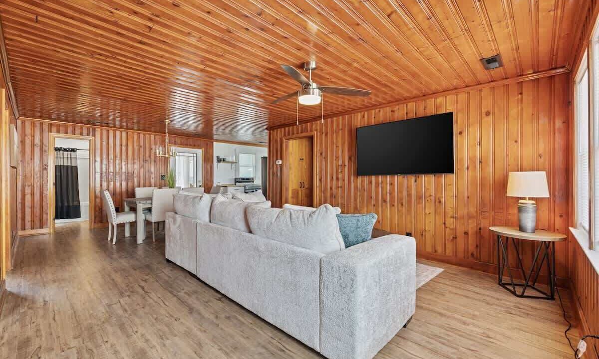 Photo of Livingroom in Cherry Grove Beach