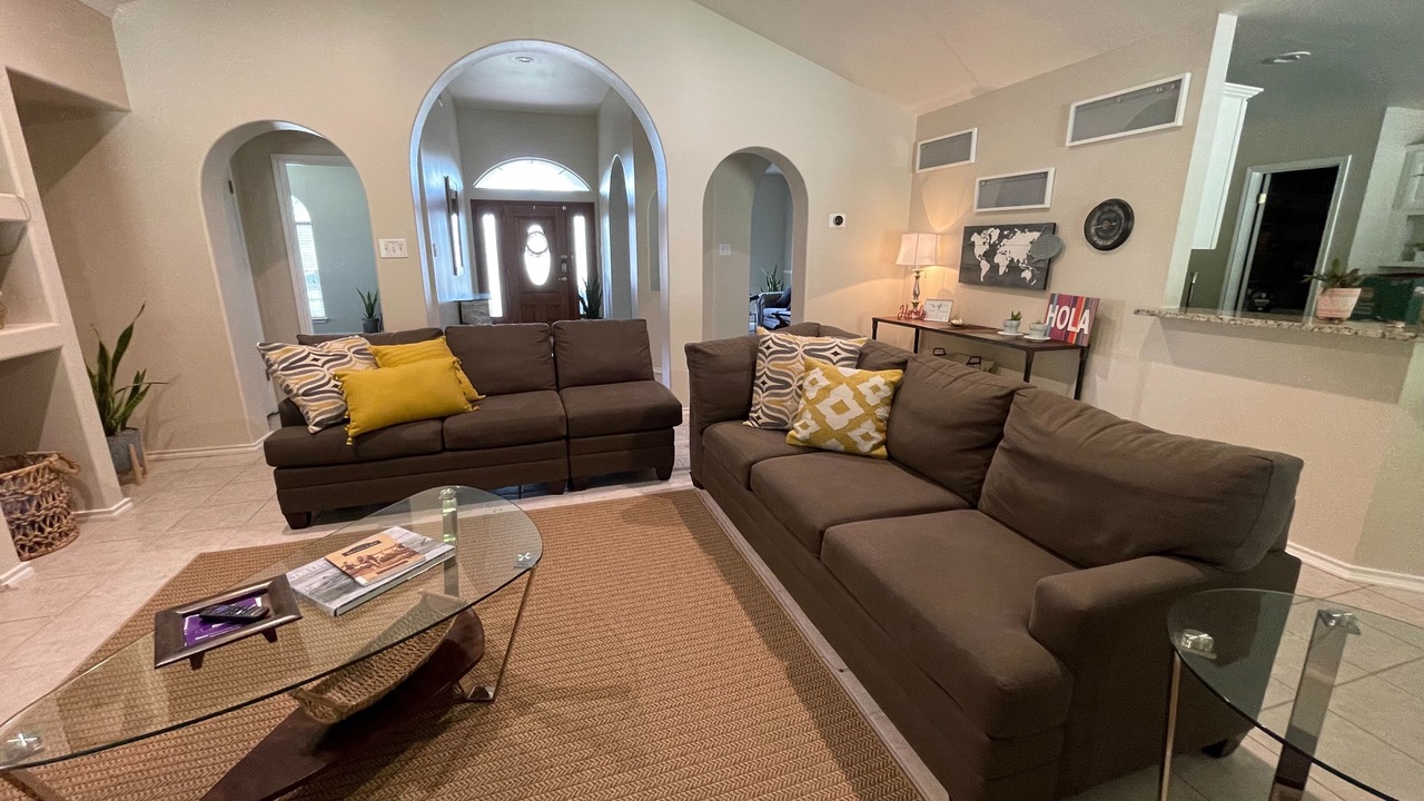 Photo of Livingroom in Leon Valley