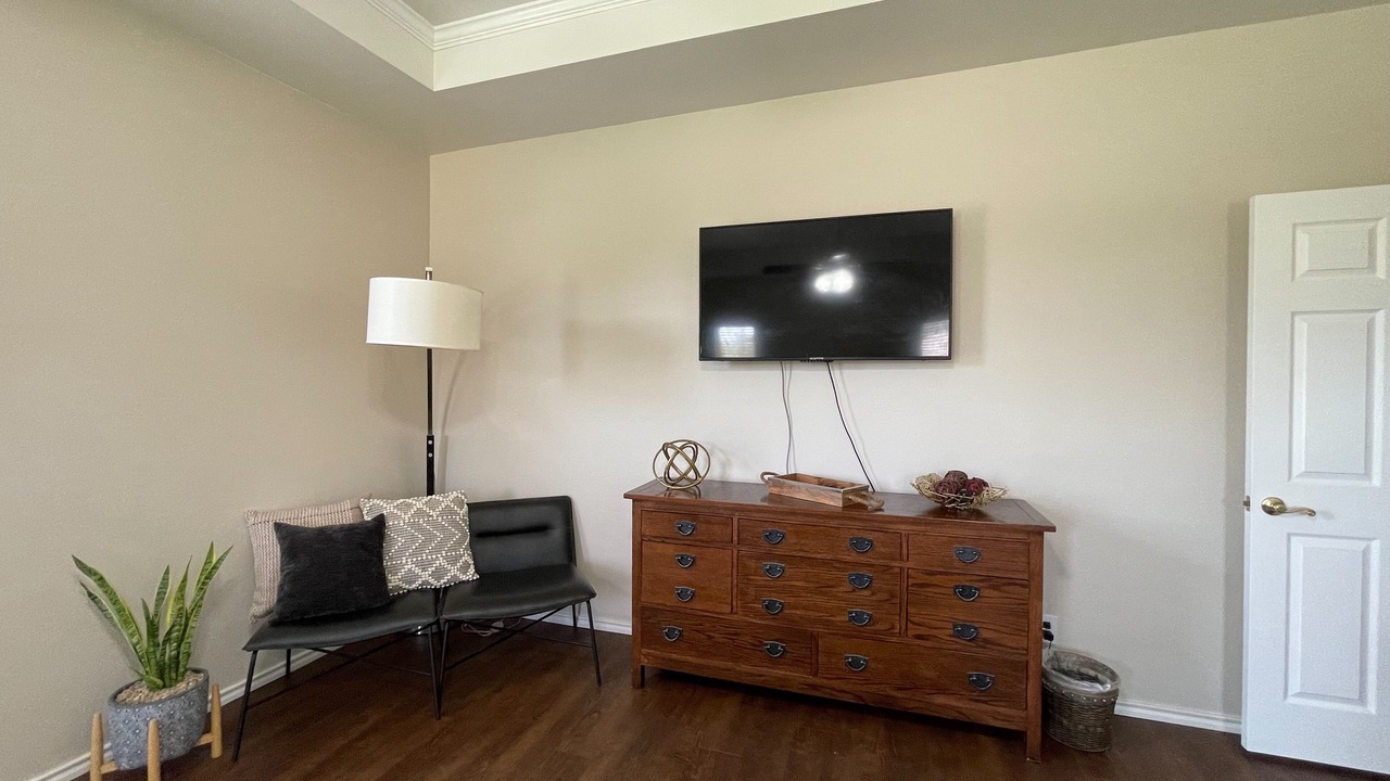 Photo of Livingroom in Leon Valley
