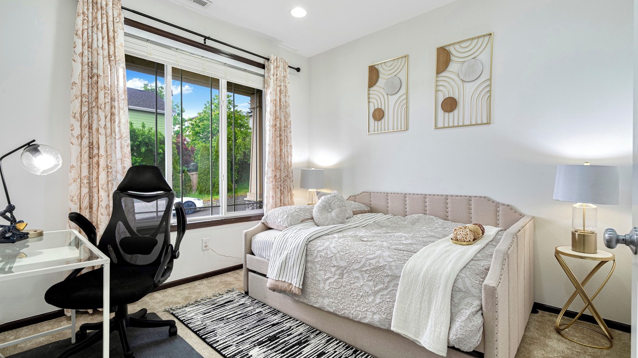 Photo of Bedroom in Renton