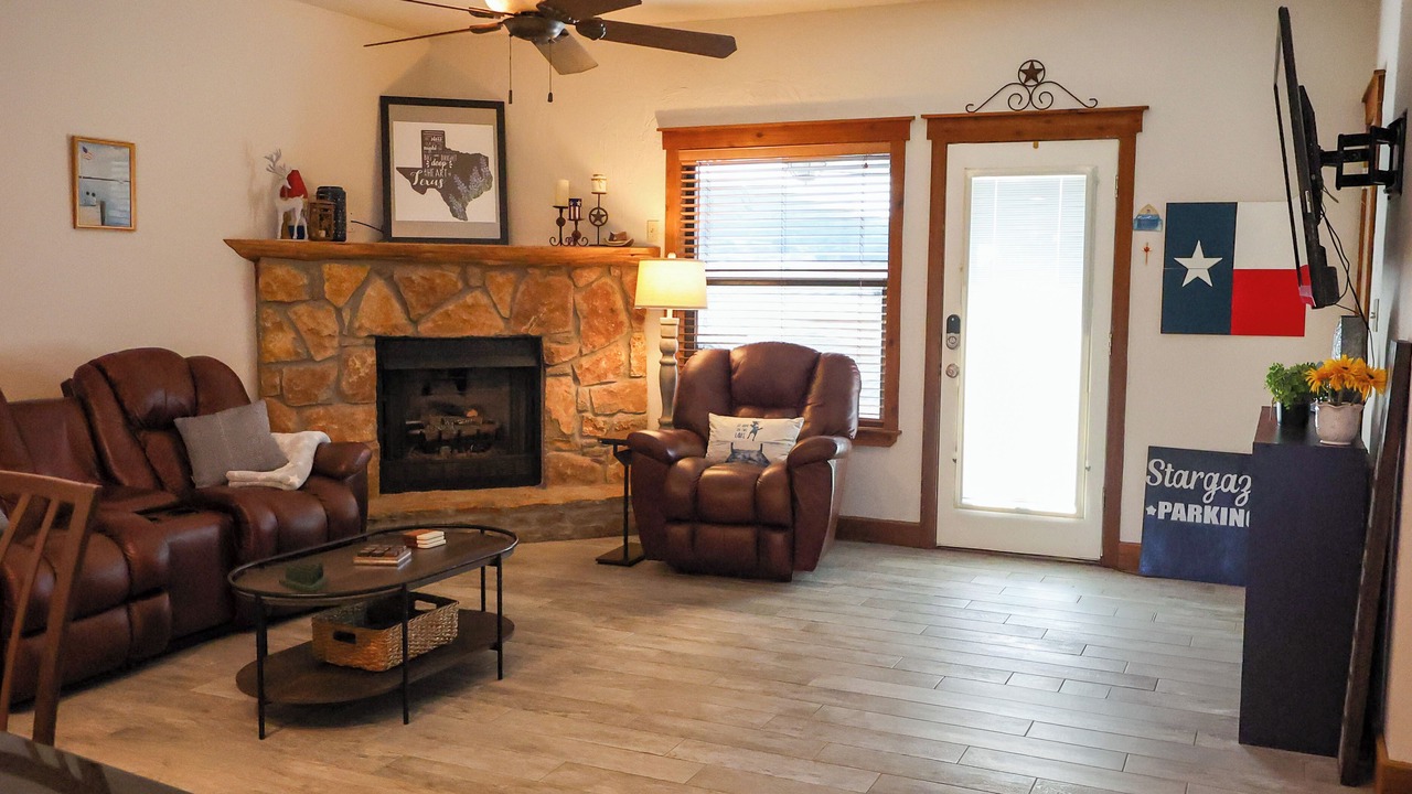 Photo of Livingroom in Palo Pinto County