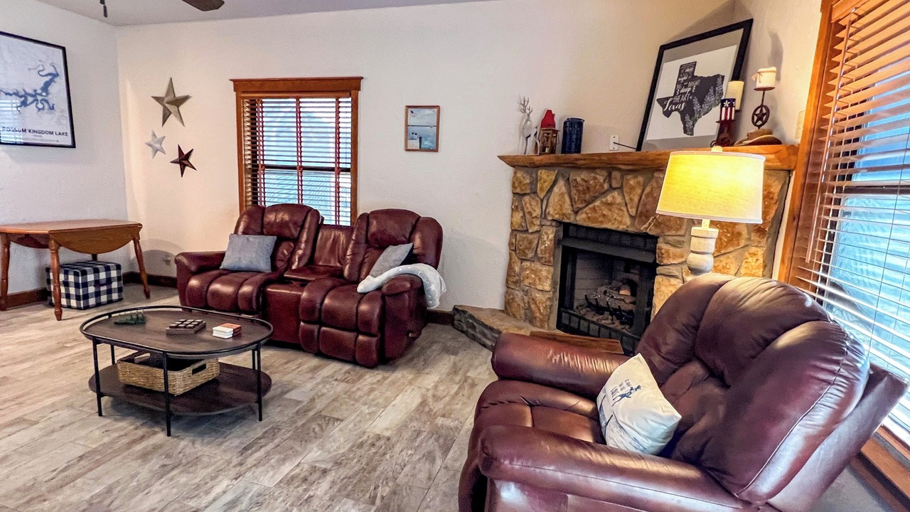Photo of Livingroom in Palo Pinto County