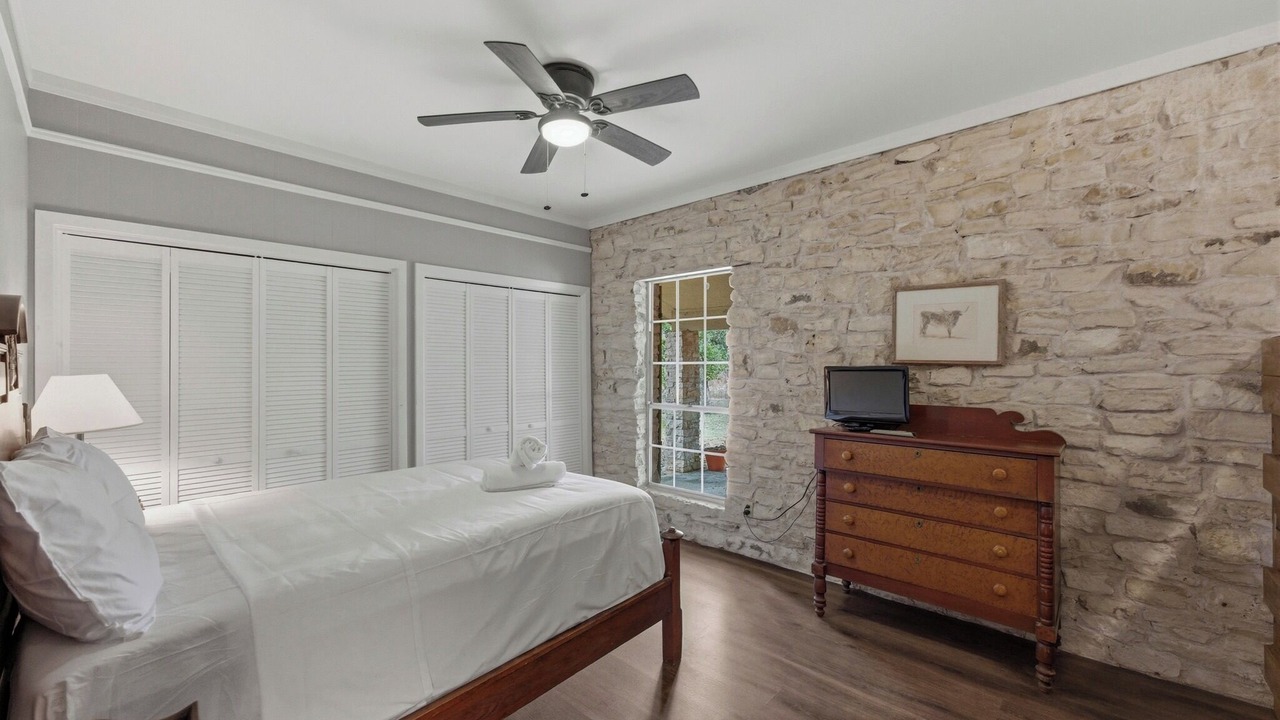 Photo of Bedroom in Dripping Springs