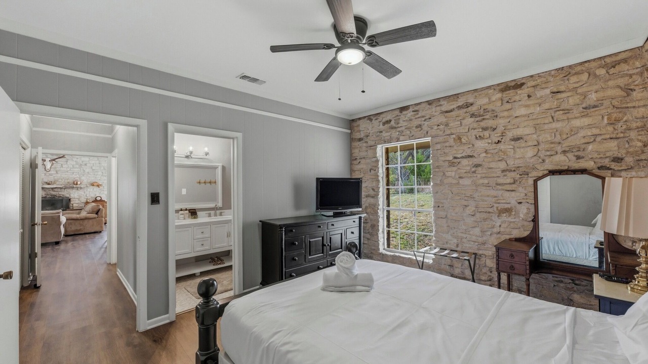 Photo of Bedroom in Dripping Springs