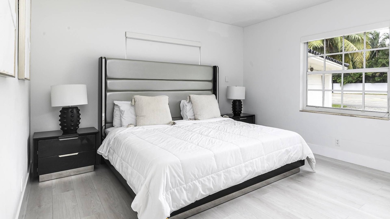 Photo of Bedroom in Harbor Beach