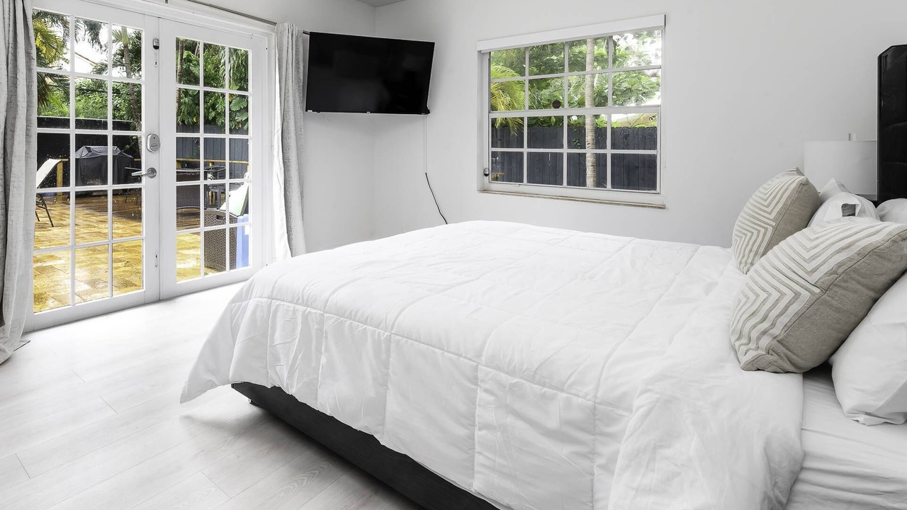 Photo of Bedroom in Harbor Beach