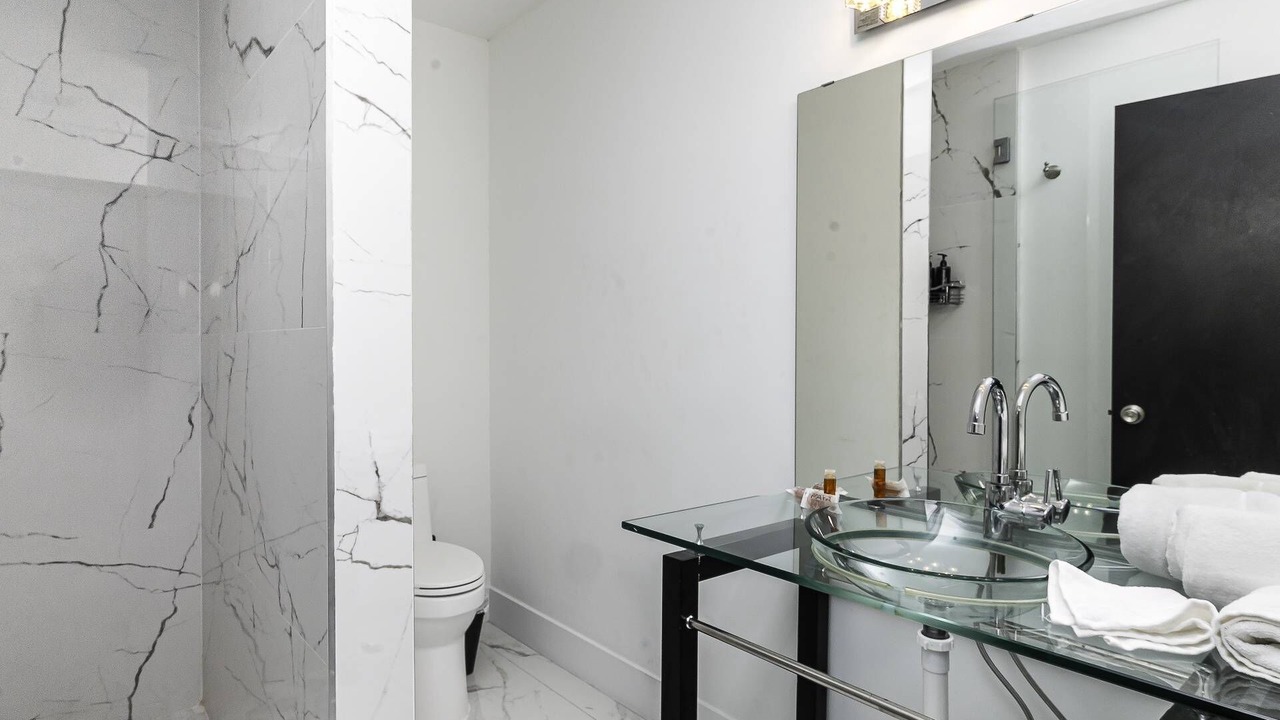 Photo of Bathroom in Harbor Beach