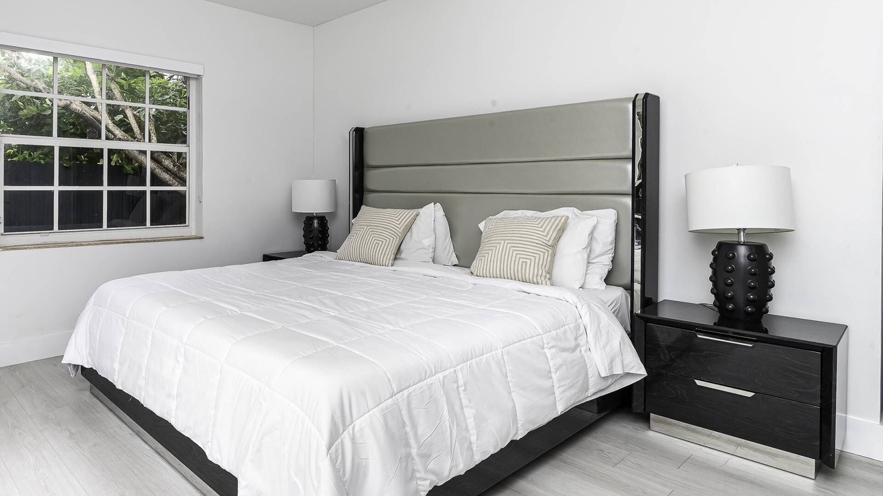 Photo of Bedroom in Harbor Beach