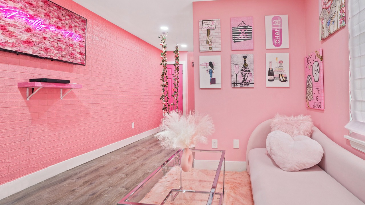 Photo of Livingroom in North Philadelphia West