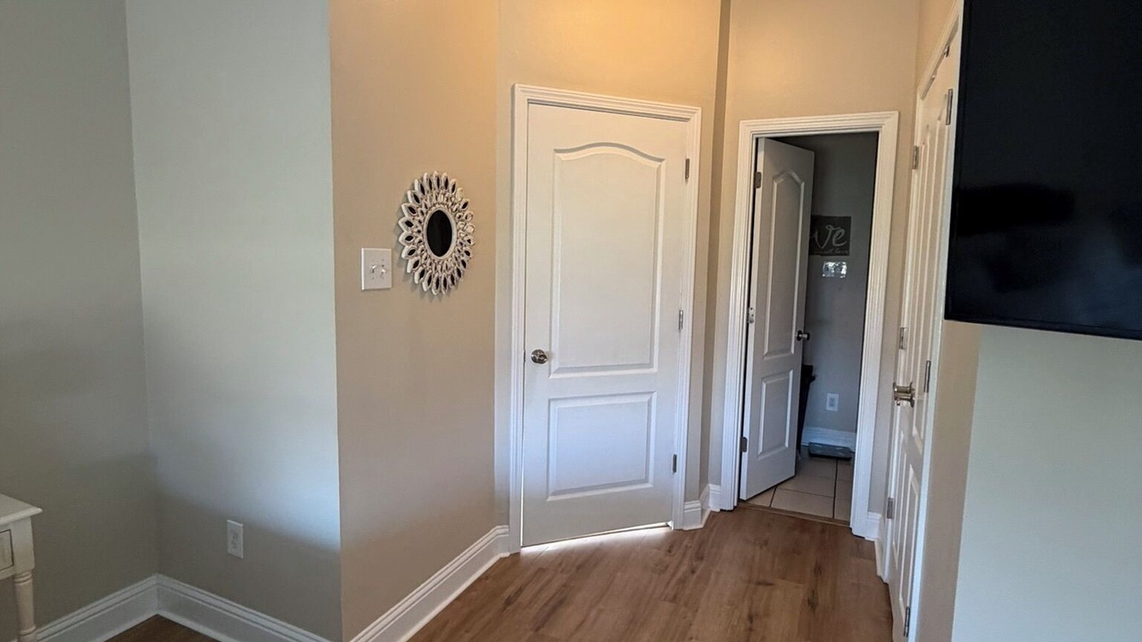 Photo of Bedroom in Destrehan