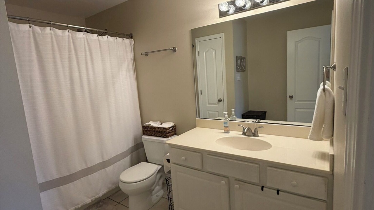 Photo of Bathroom in Destrehan