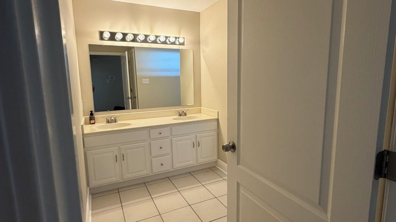 Photo of Bathroom in Destrehan