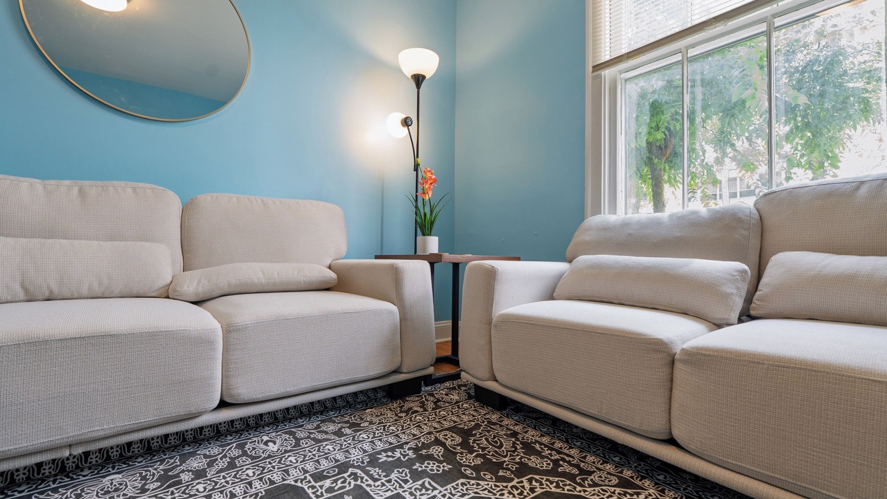 Photo of Livingroom in Skokie