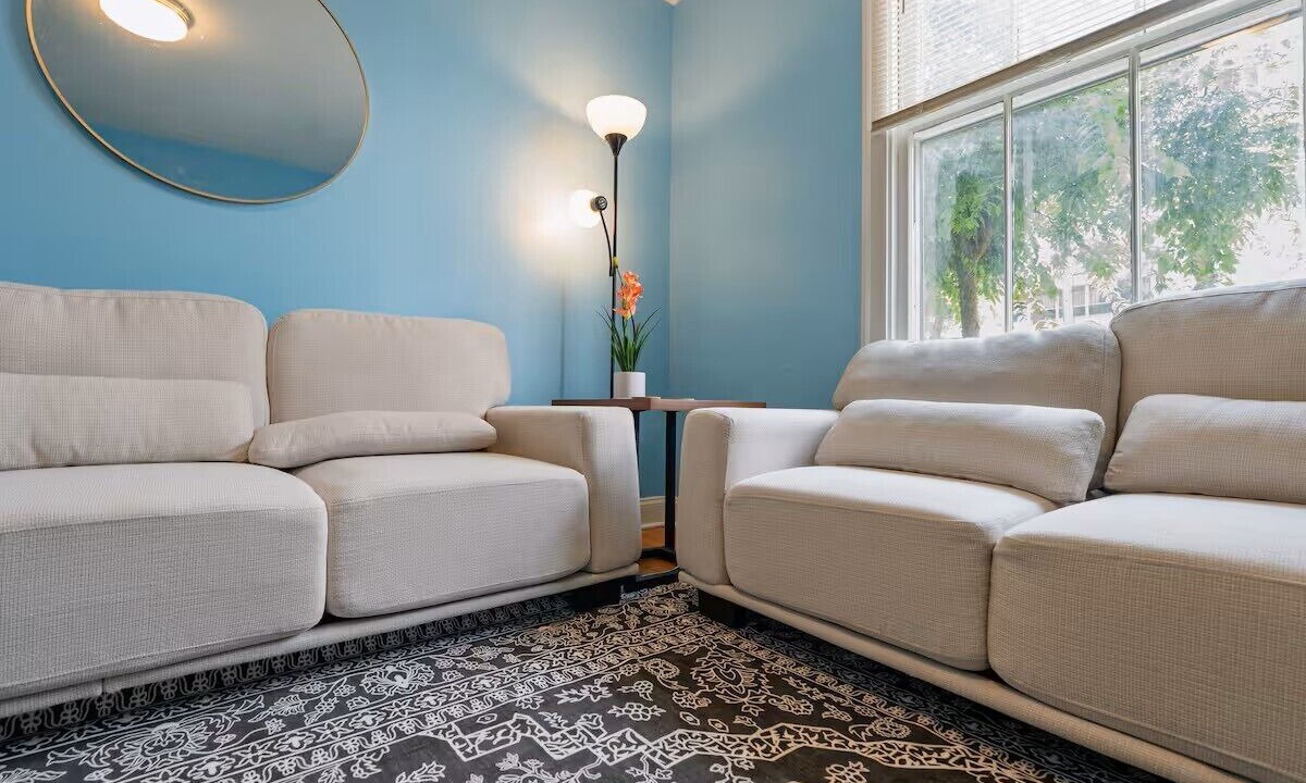 Photo of Livingroom in Skokie