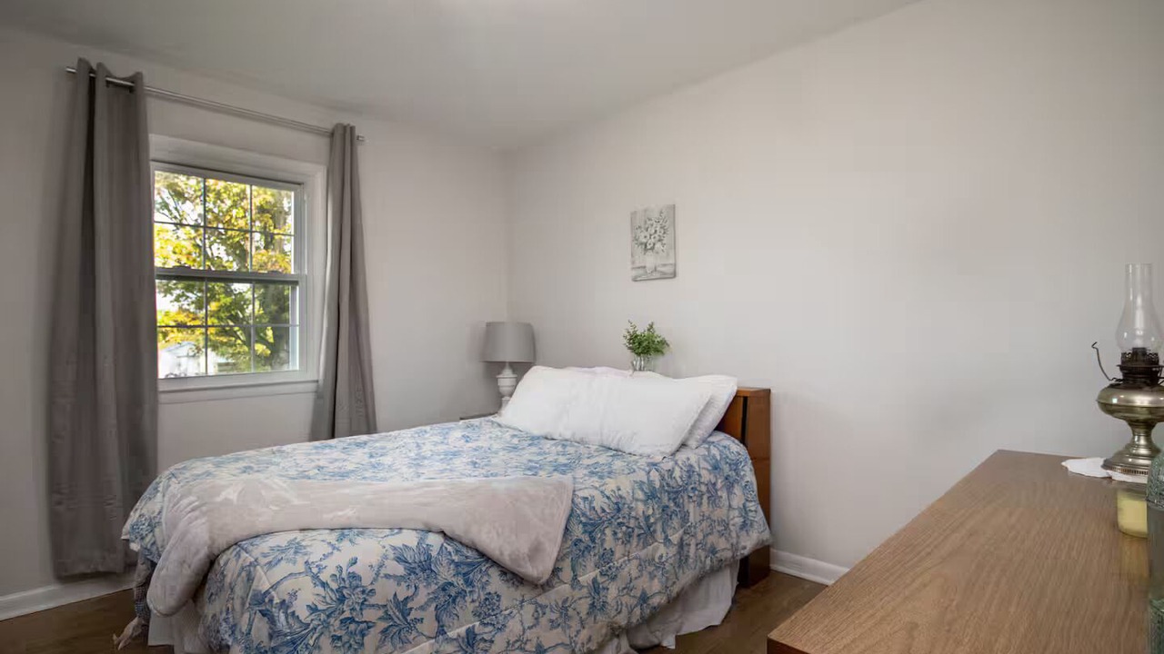 Photo of Bedroom in Fishersville