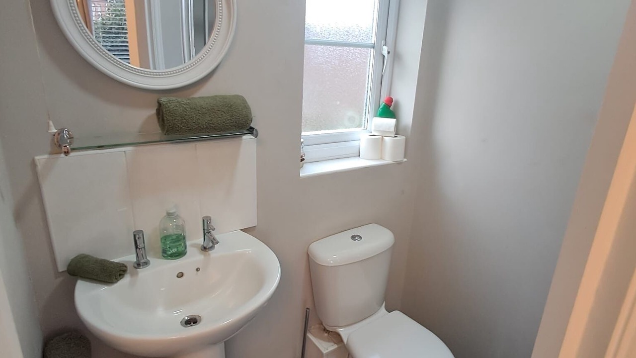 Photo of Bathroom in Newton-le-Willows