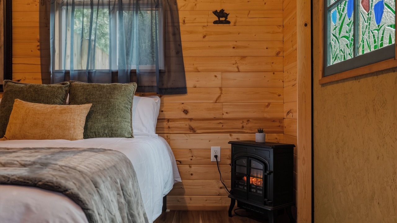 Photo of Bedroom in Index