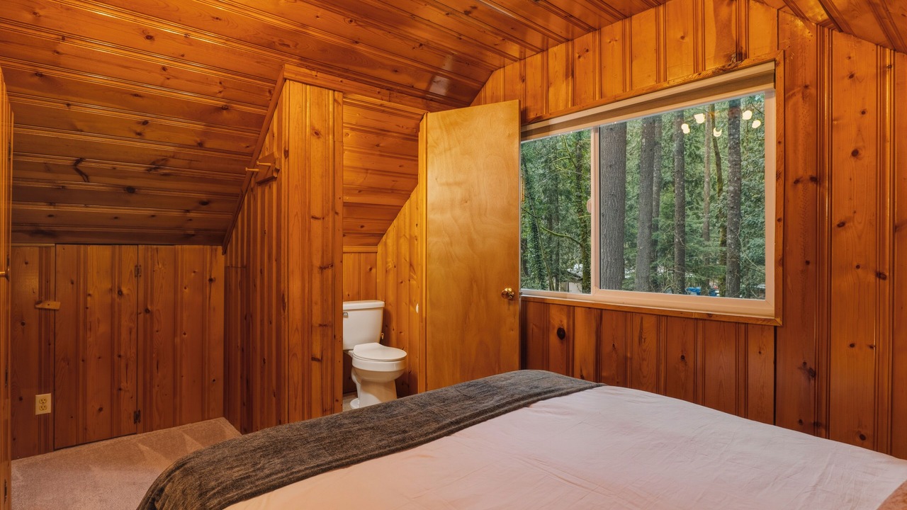 Photo of Bedroom in Index