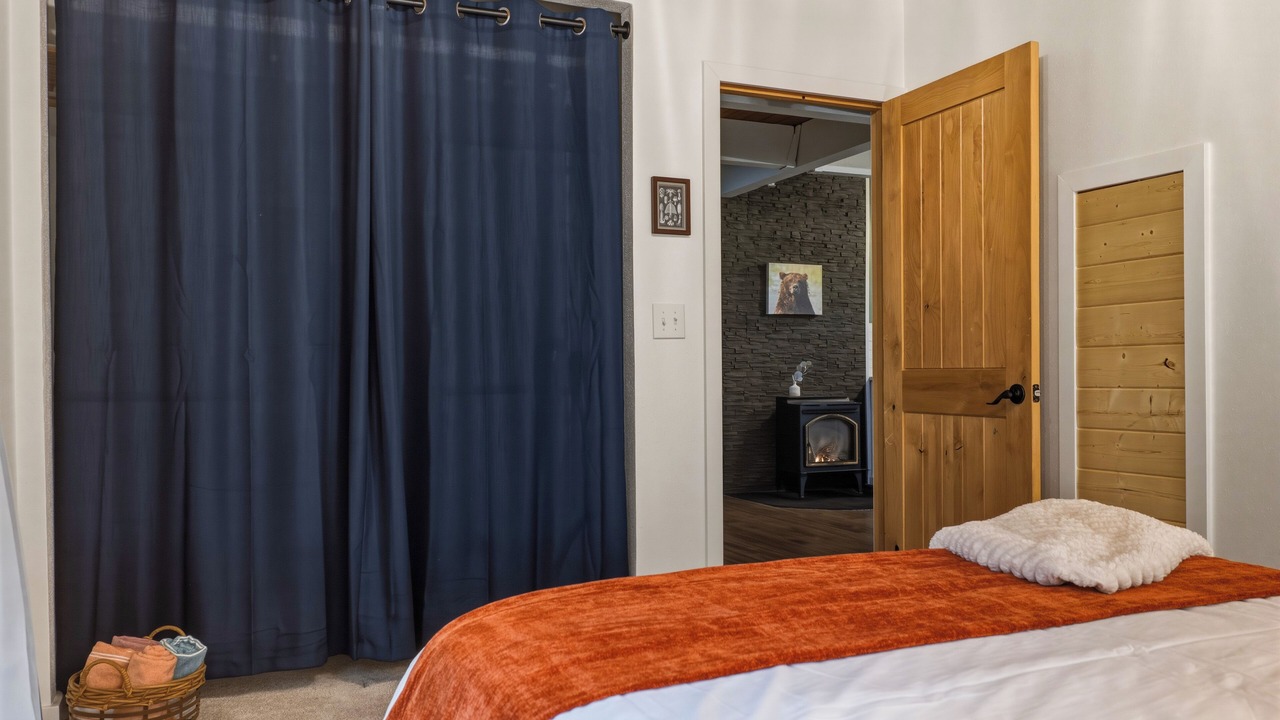 Photo of Bedroom in Index