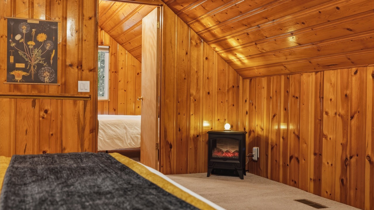 Photo of Bedroom in Index