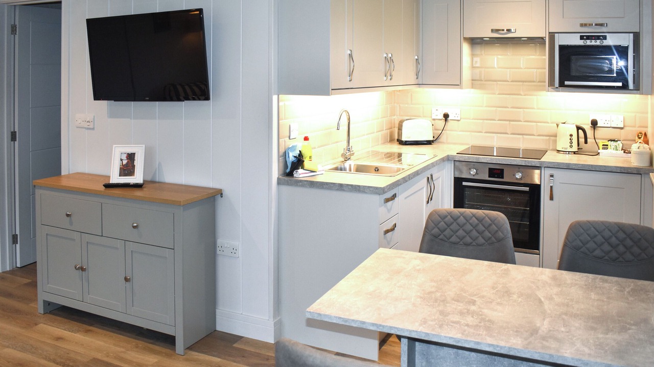 Photo of Others in Combpyne