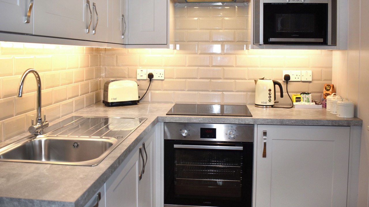 Photo of Others in Combpyne